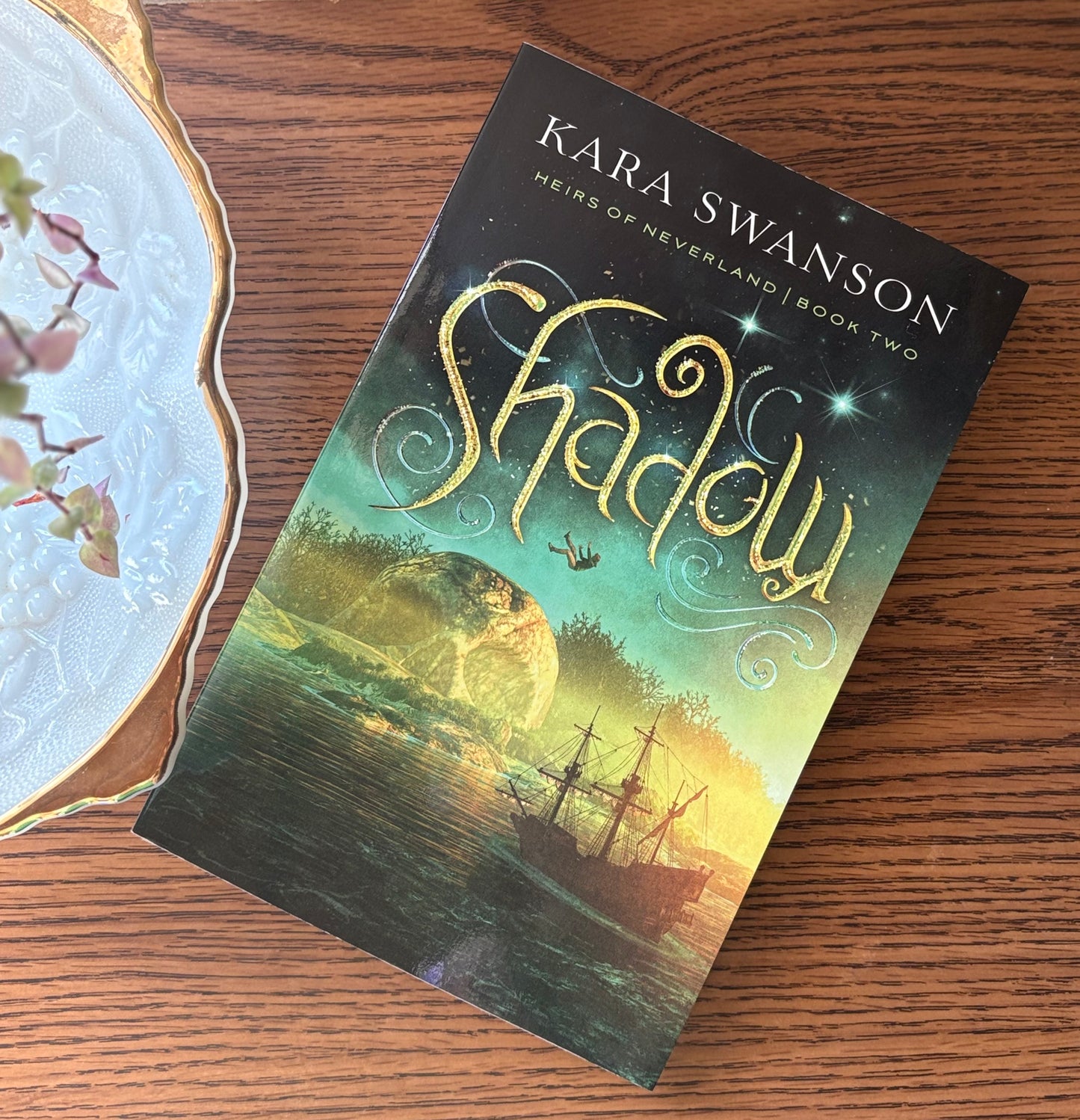 Shadow (Volume 2) (Heirs of Neverland)